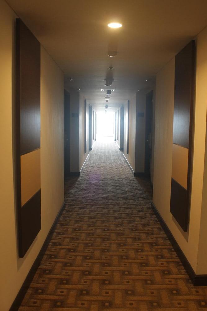 Dalton Hotel Макасар Екстер'єр фото