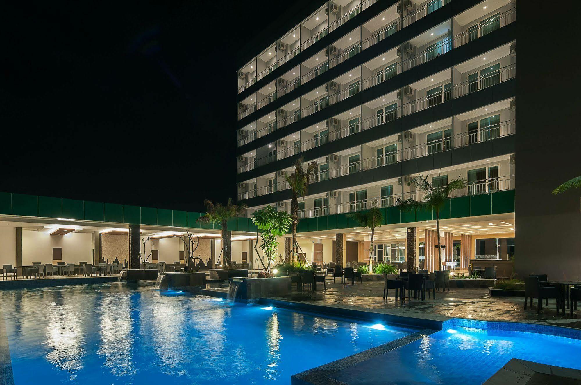 Dalton Hotel Макасар Екстер'єр фото